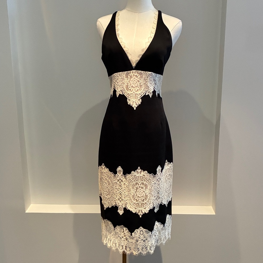 Karen Mullen  Black and cream Lace Dress